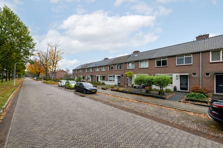 Foto 37 van Ir.Lelylaan 101