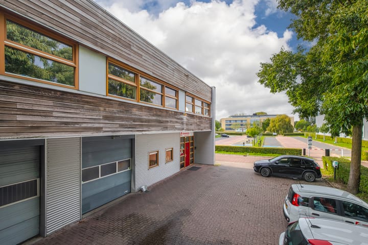Delta 38, Arnhem