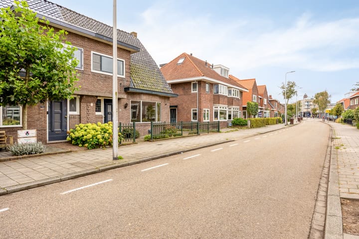 Photo 4 of Van Boetzelaerstraat 74