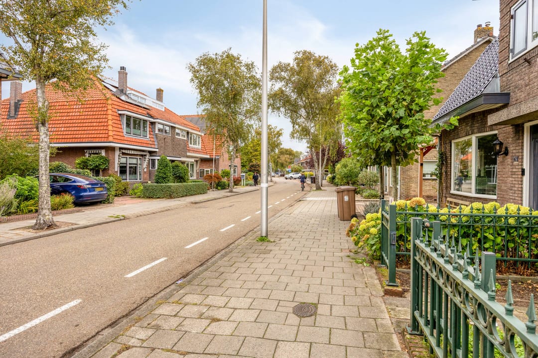 Foto 47 van Van Boetzelaerstraat 74