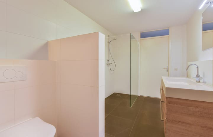 Foto 15 van Kamerlingh Onneslaan 135-D