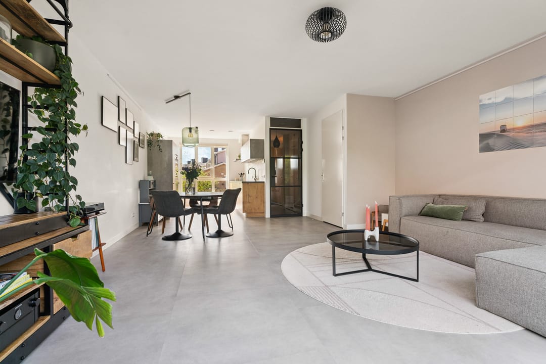 Foto 13 van Weurtseweg 252