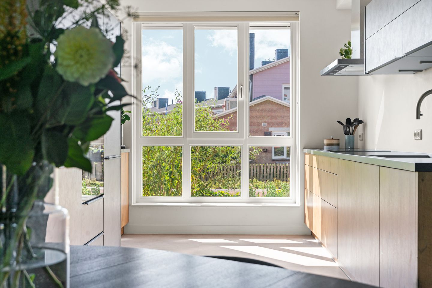 Foto 14 van Weurtseweg 252