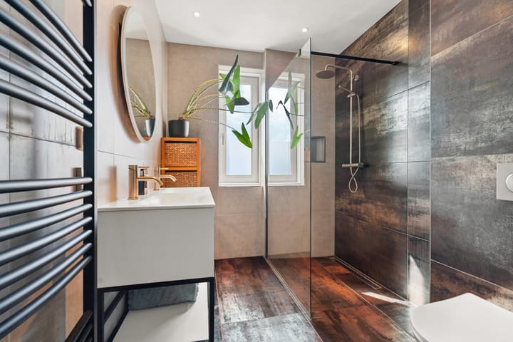 Foto 26 van Weurtseweg 252