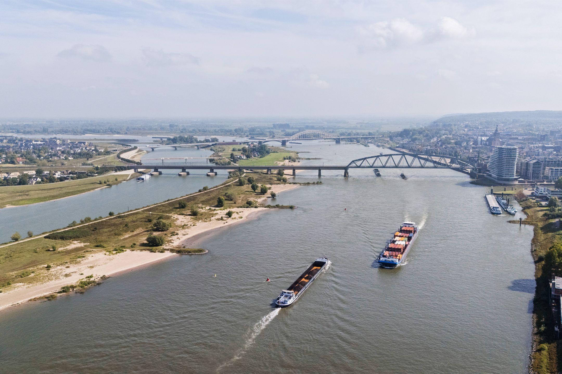 Foto 45 van Weurtseweg 252