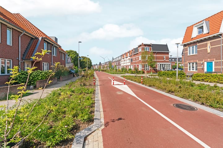 Foto 52 van Weurtseweg 252