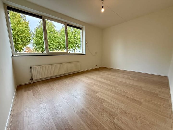 Photo 14 of Laan van Europa 333