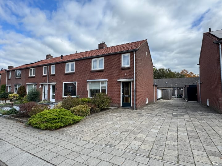 Foto 4 van Julianastraat 10