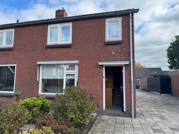 Foto 5 van Julianastraat 10