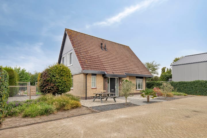 Photo 42 of Het Helmhout 53