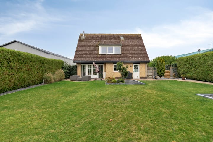 Photo 83 of Het Helmhout 53