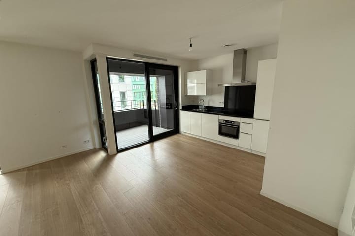 Foto 9 van Haarlemmerweg 932