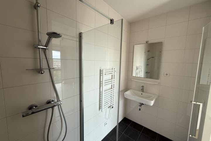 Foto 17 van Haarlemmerweg 932