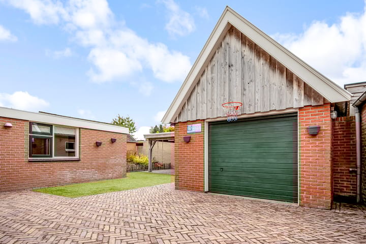 Foto 35 van Haarstraat 42