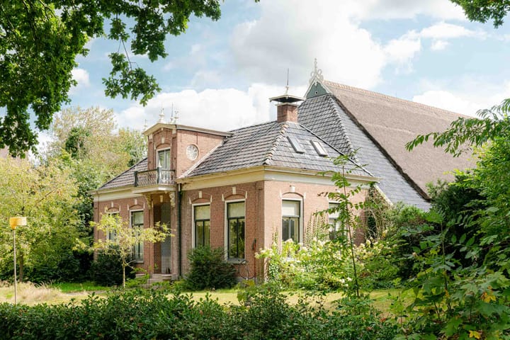 Haadstrjitte 2, Feanwâlden