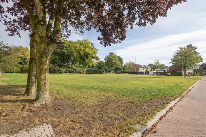 Foto 45 van Prins Clausstraat 2