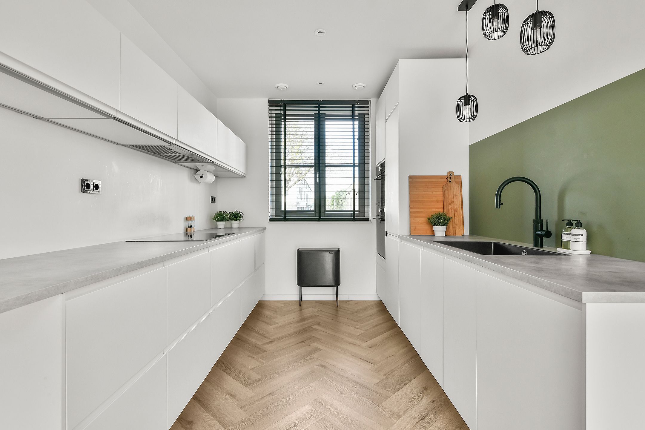 Photo 3 of Grundel 16