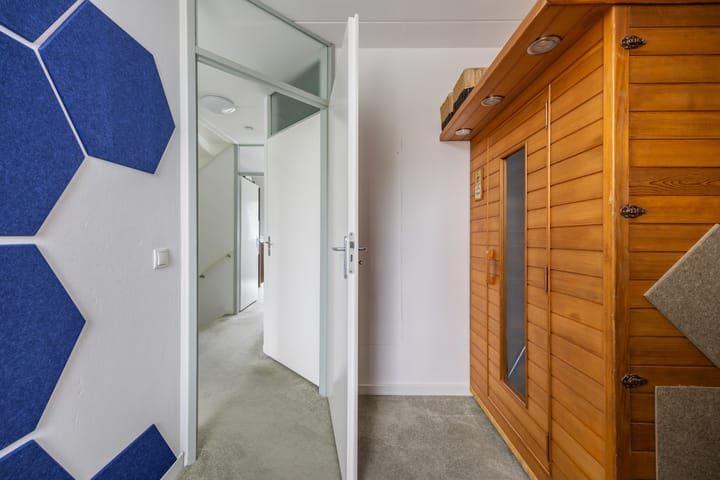 Photo 48 of Everdonk 12