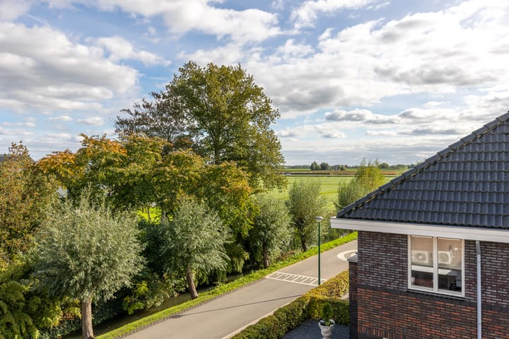 Foto 41 van S L van Alterenlaan 3-A