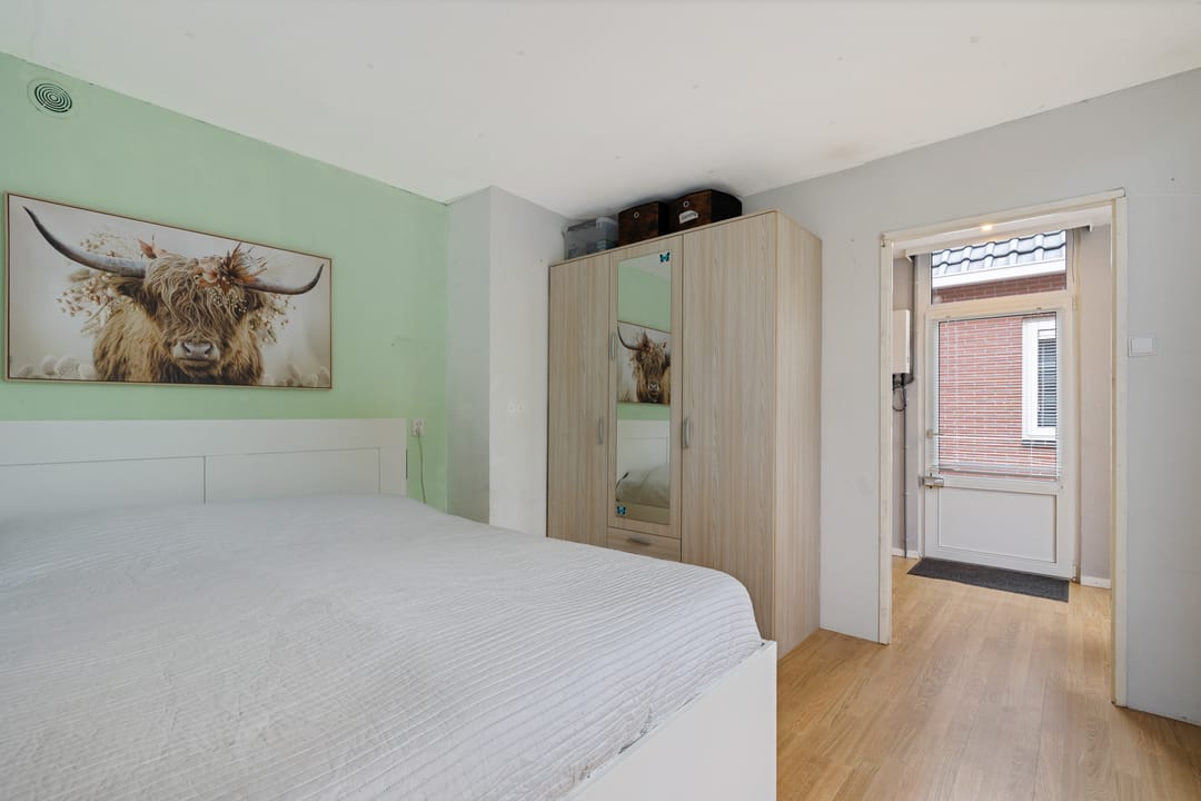 Photo 11 of Sluisstraat 102