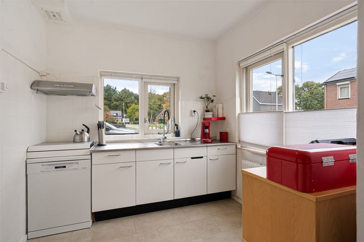 Photo 10 of Prinses Beatrixstraat 12