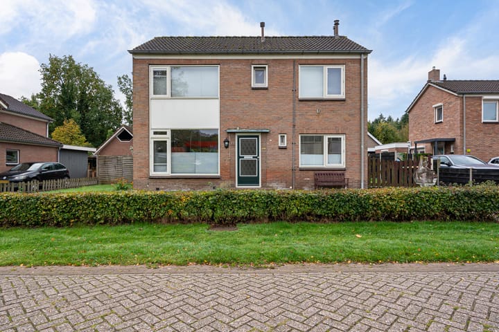 Photo 35 of Prinses Beatrixstraat 12