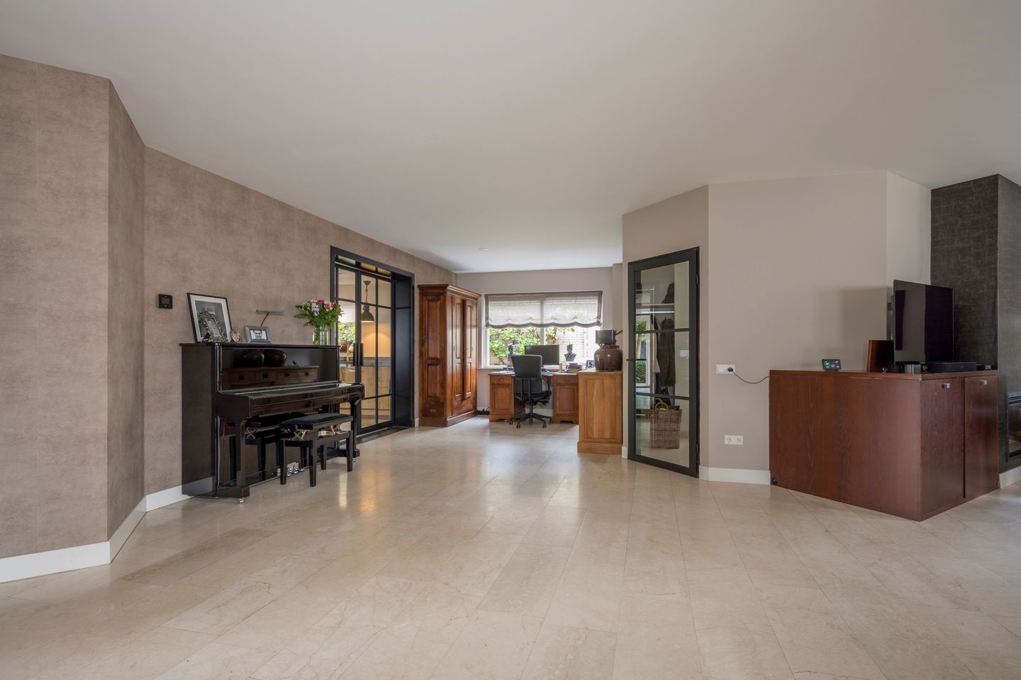 Foto 14 van De Ruijterlaan 20