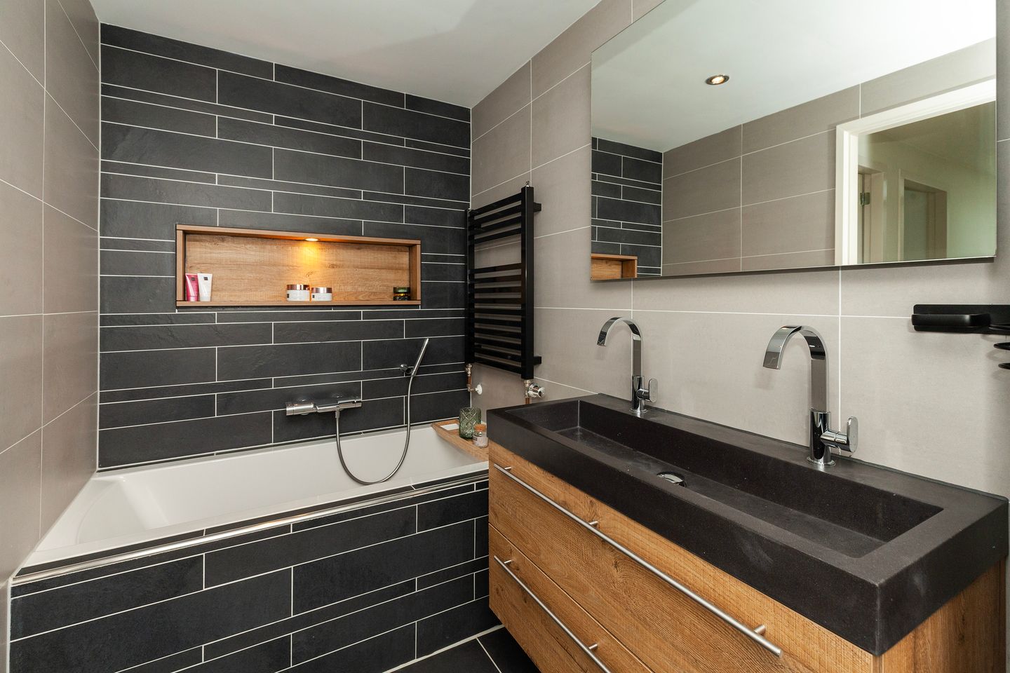 Photo 29 of Groen van Prinstererstraat 93