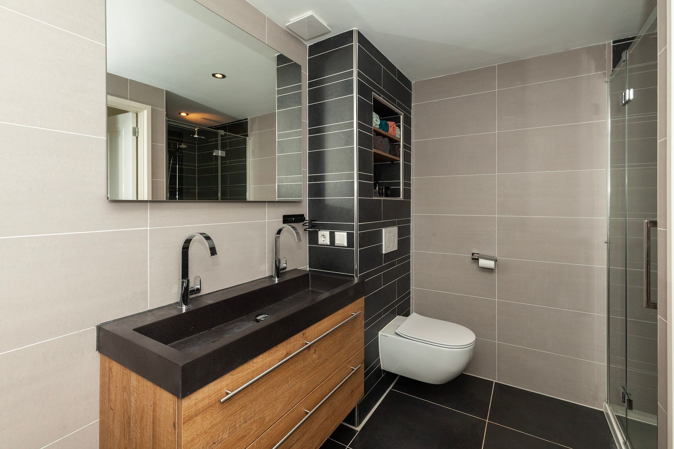 Photo 30 of Groen van Prinstererstraat 93