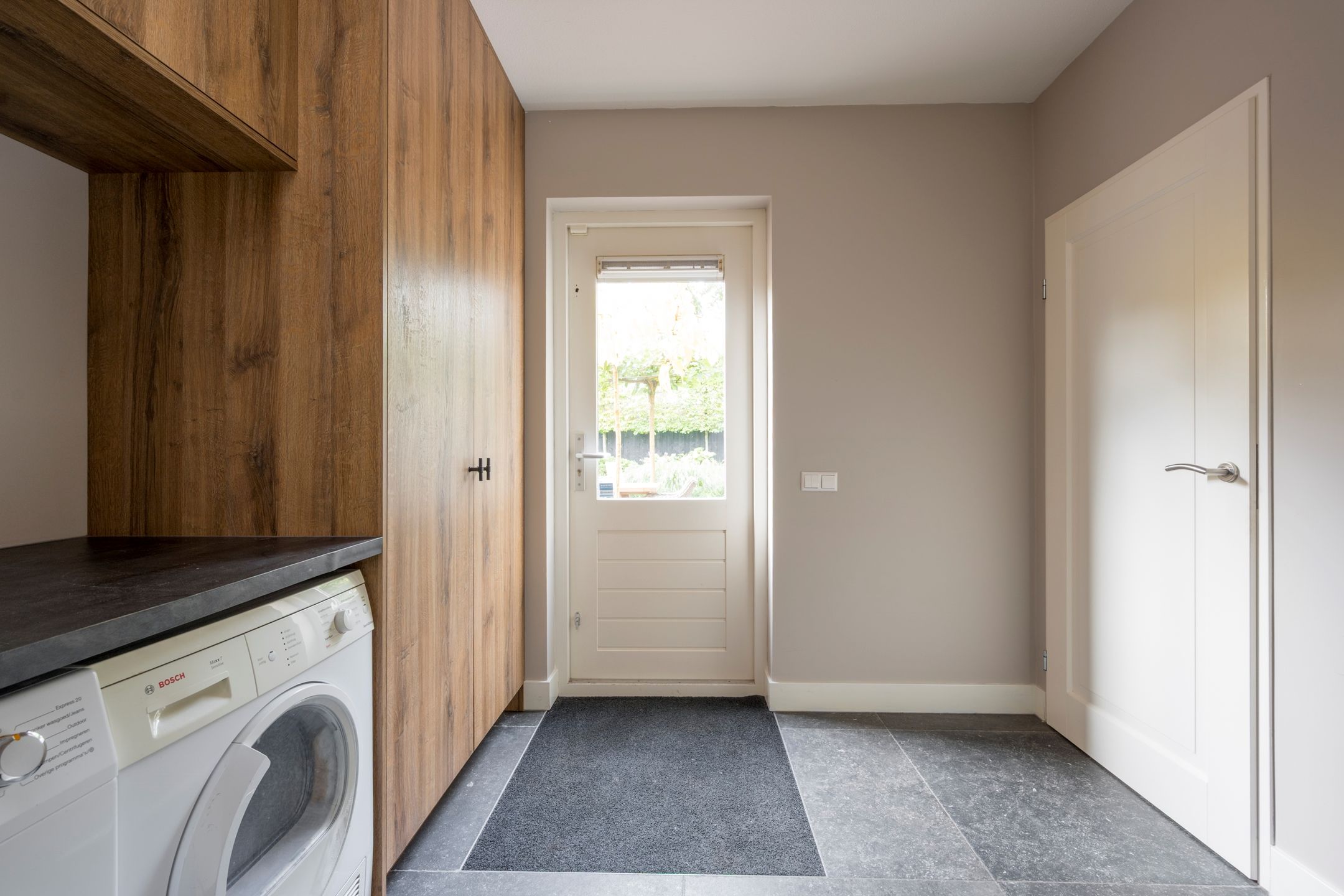 Foto 21 van De Ruijterlaan 20