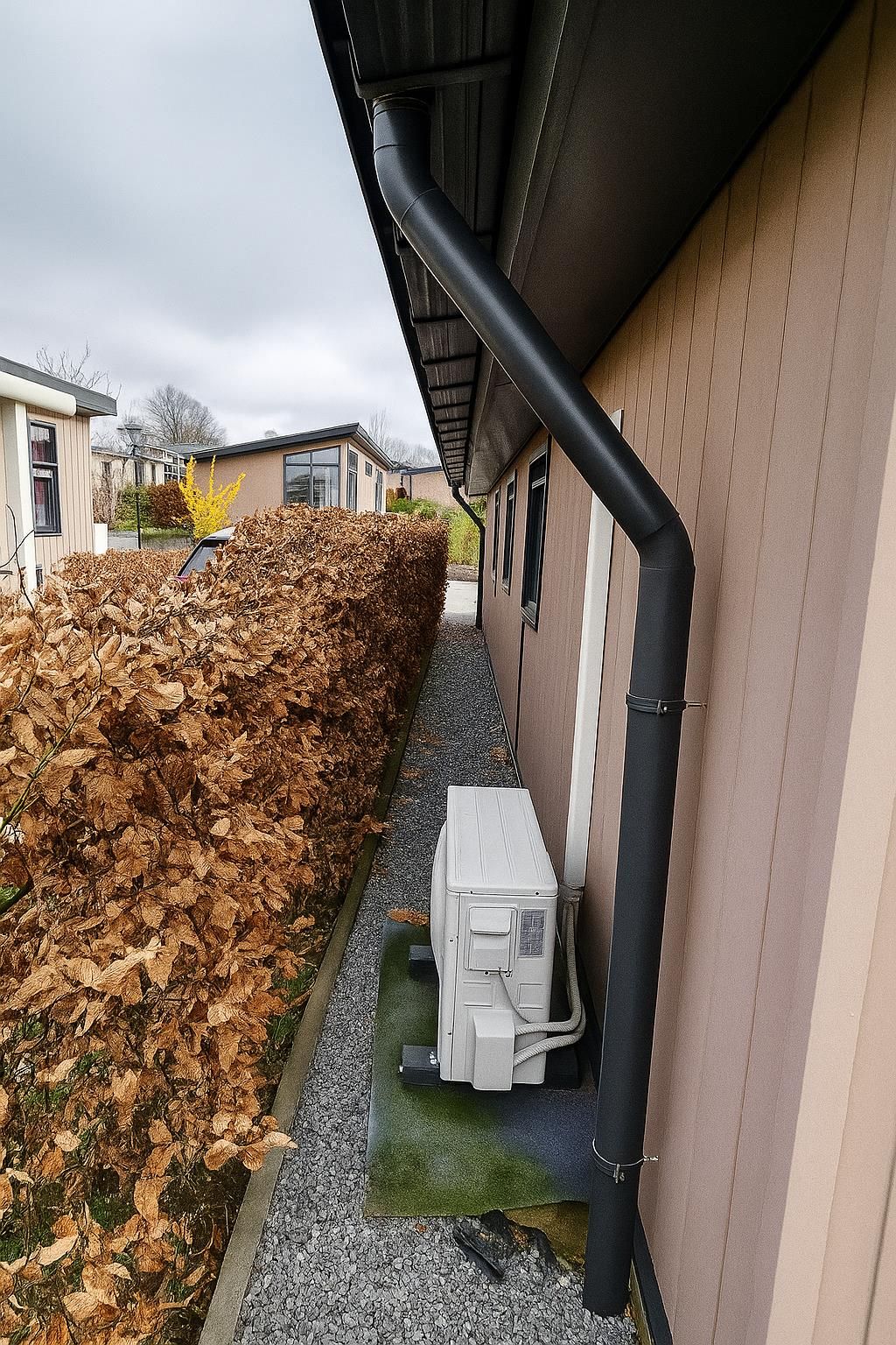 2-bedroom freehold villa in Schin op Geul — photo 4 of 5
