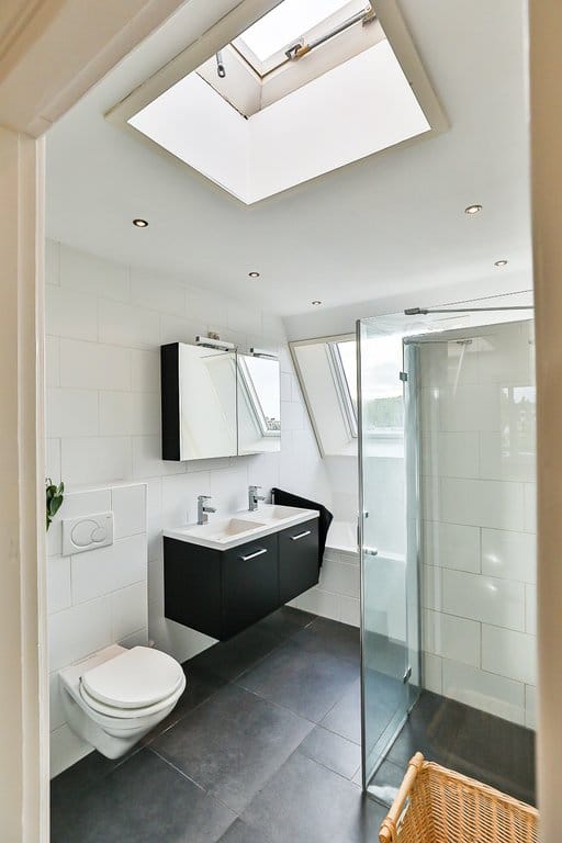 Photo 24 of Van Royenlaan 43-A