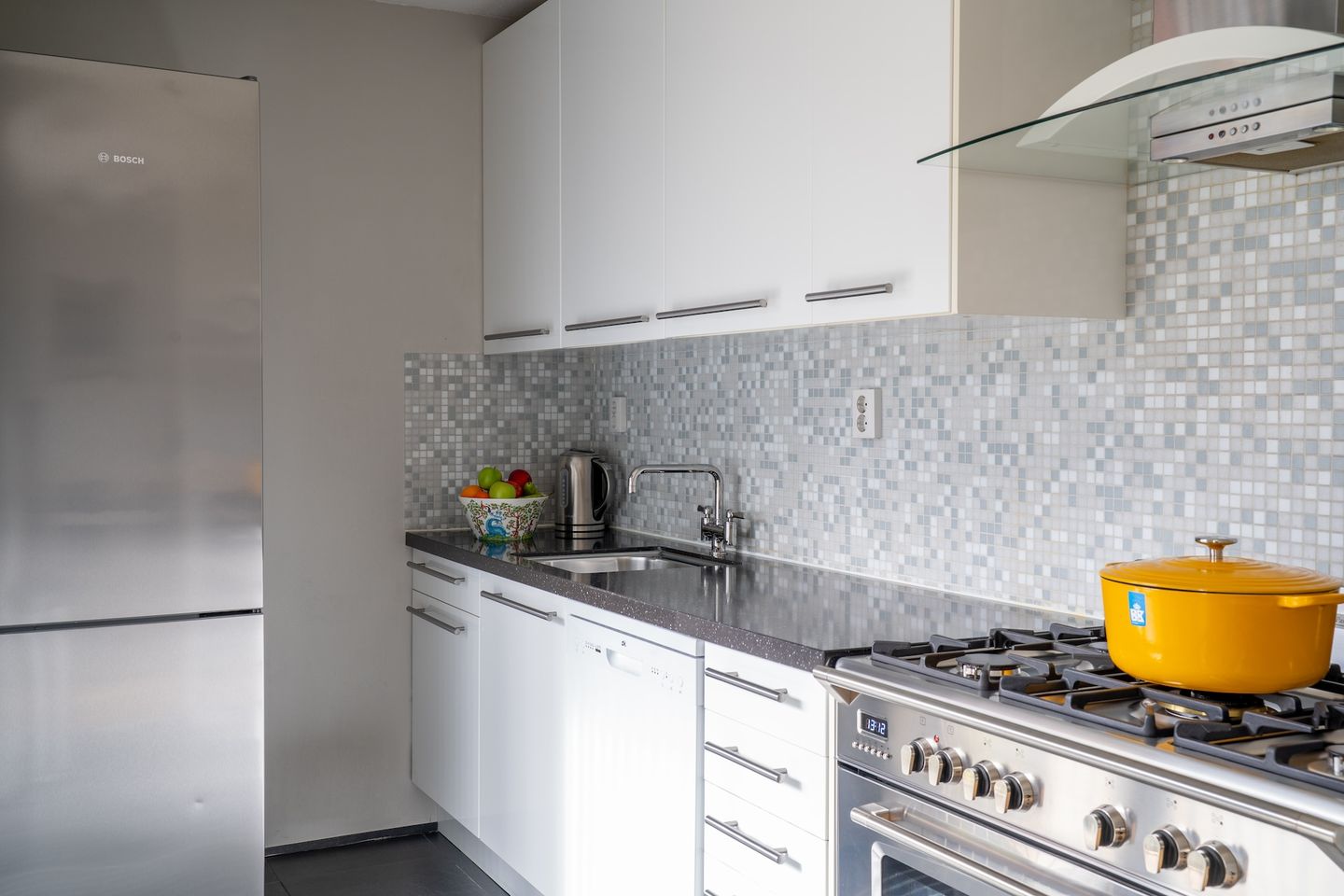 Photo 4 of Hondiusstraat 2-B