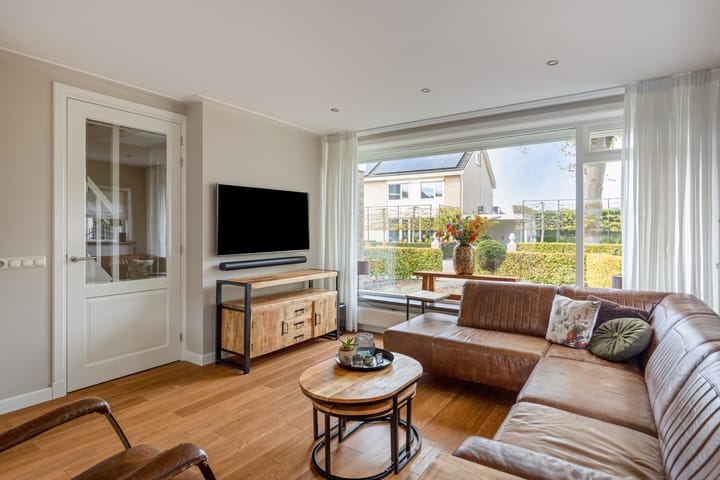 Photo 11 of Middenweg 13