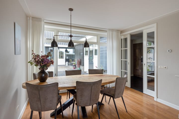 Photo 13 of Middenweg 13