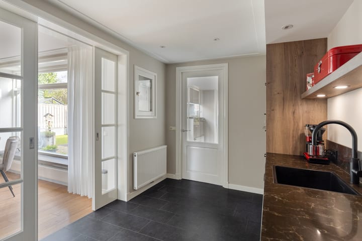 Photo 16 of Middenweg 13