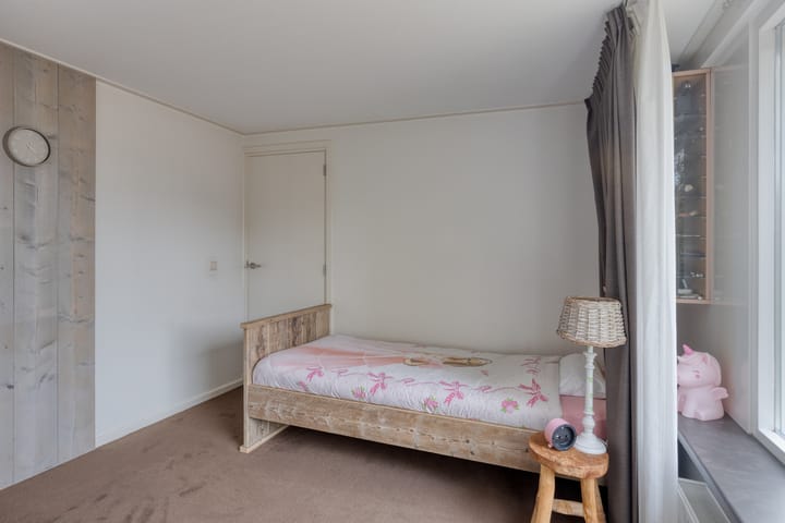 Photo 28 of Middenweg 13