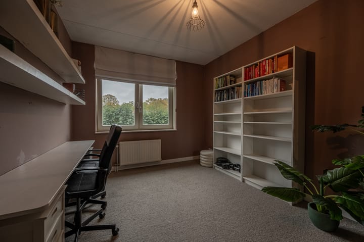 Photo 17 of Landheerlaan 1-D