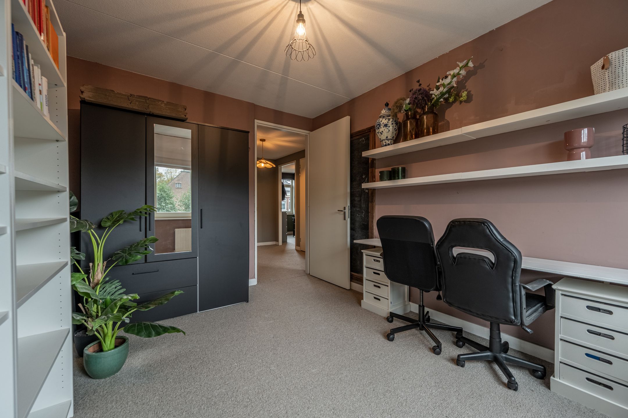 Foto 18 van Landheerlaan 1-D