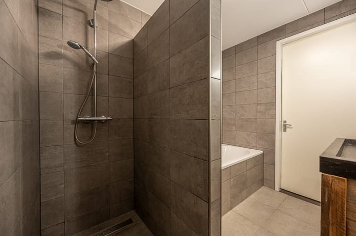 Photo 21 of Landheerlaan 1-D