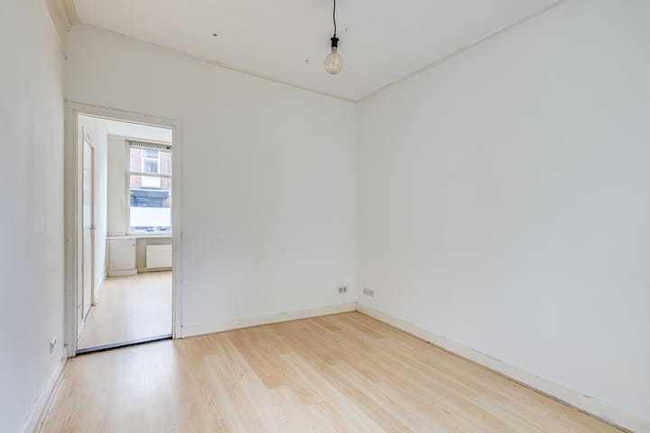 Foto 10 van Adelaarstraat 59