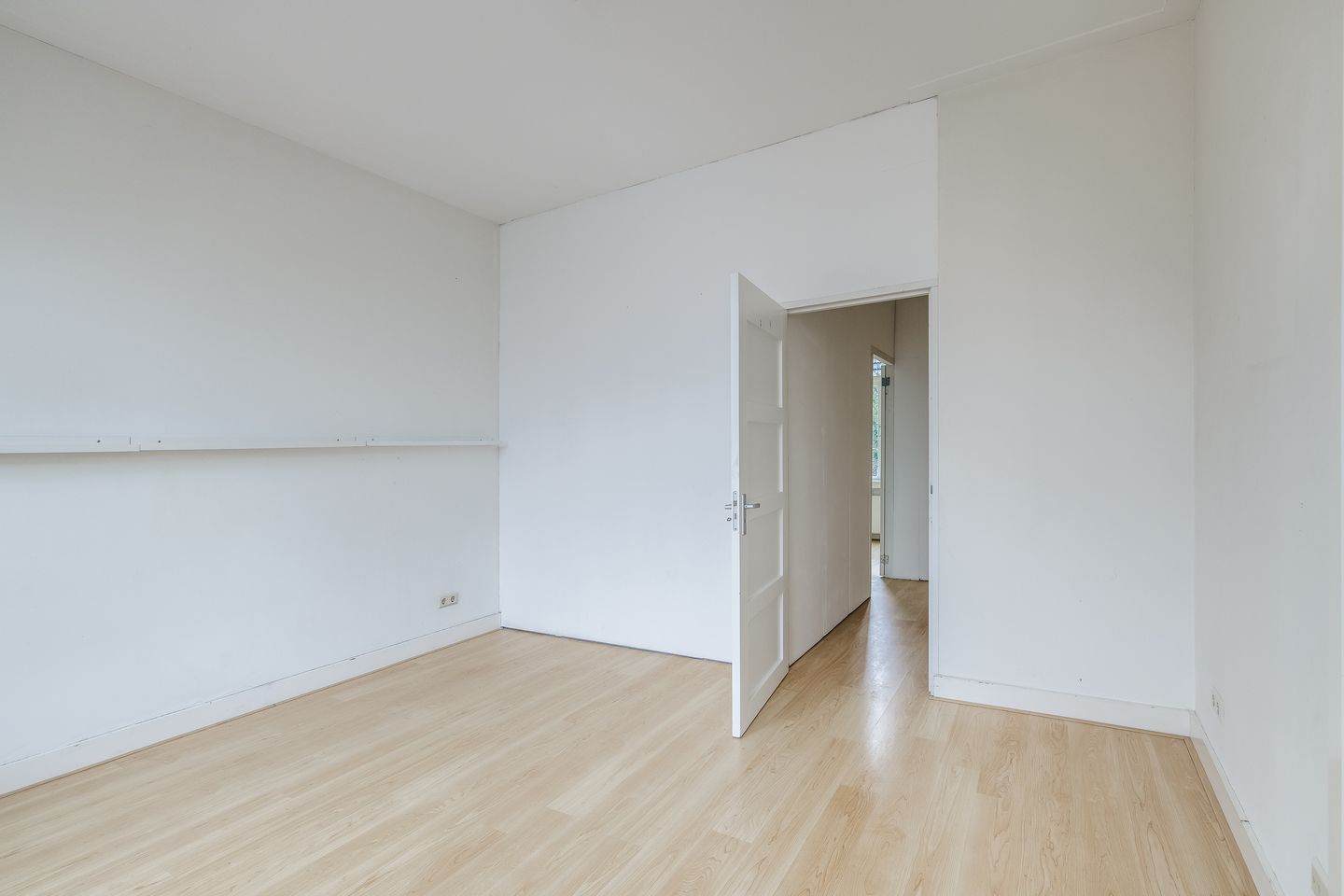 Foto 25 van Adelaarstraat 59