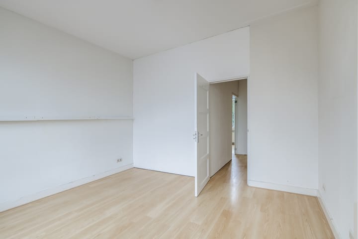 Foto 25 van Adelaarstraat 59