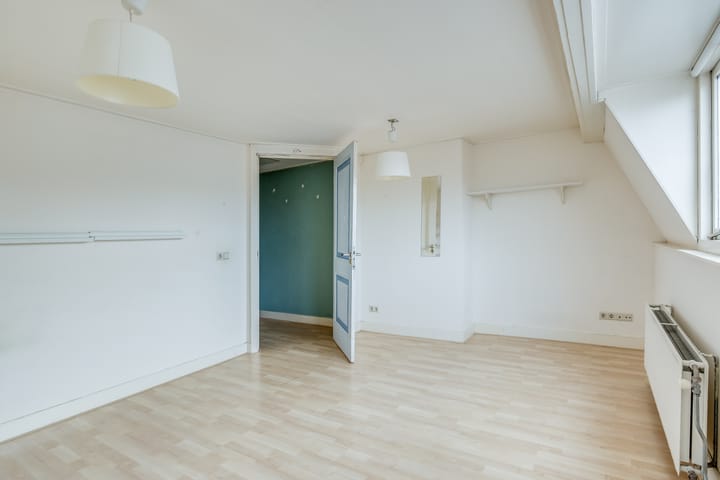 Foto 32 van Adelaarstraat 59