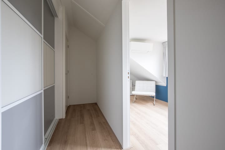 Foto 41 van J. Schaperstraat 6