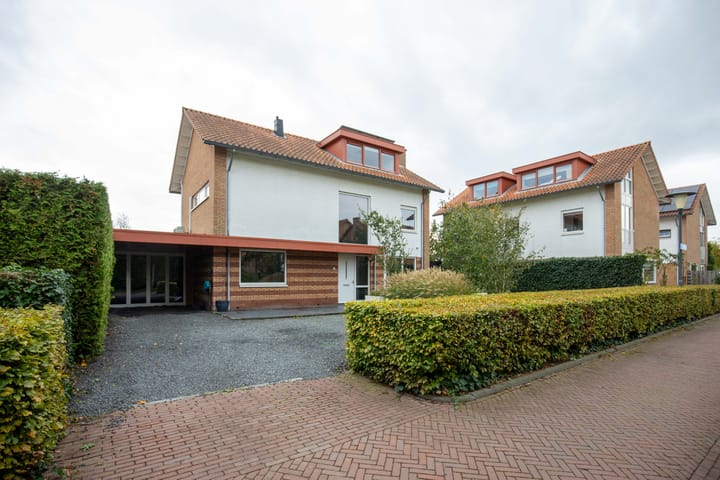 Foto 1 van J. Schaperstraat 6