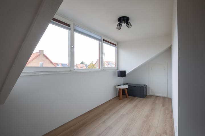 Foto 49 van J. Schaperstraat 6