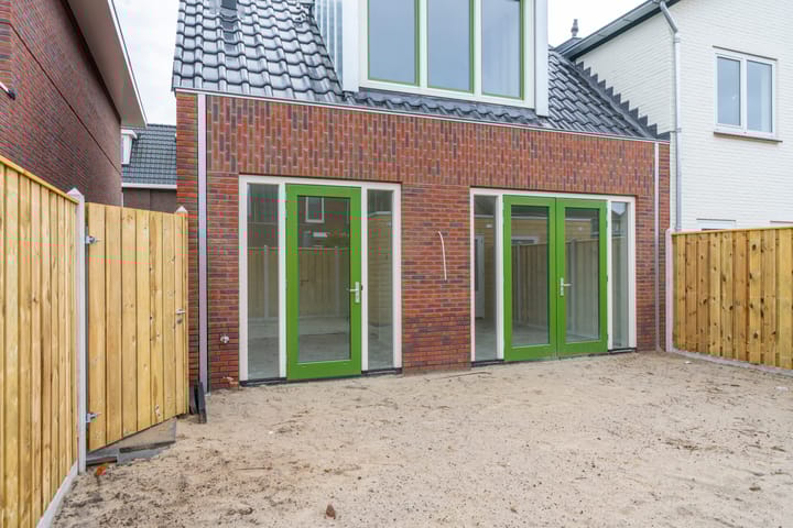 Foto 16 van Voorstraat 34