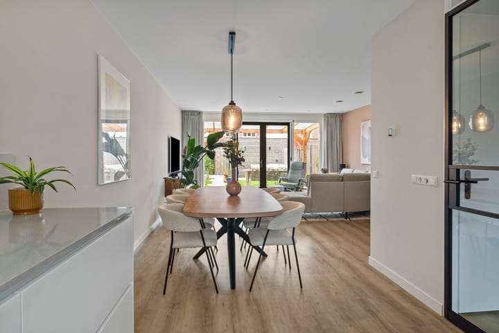 Photo 13 of Ebbenhout 92