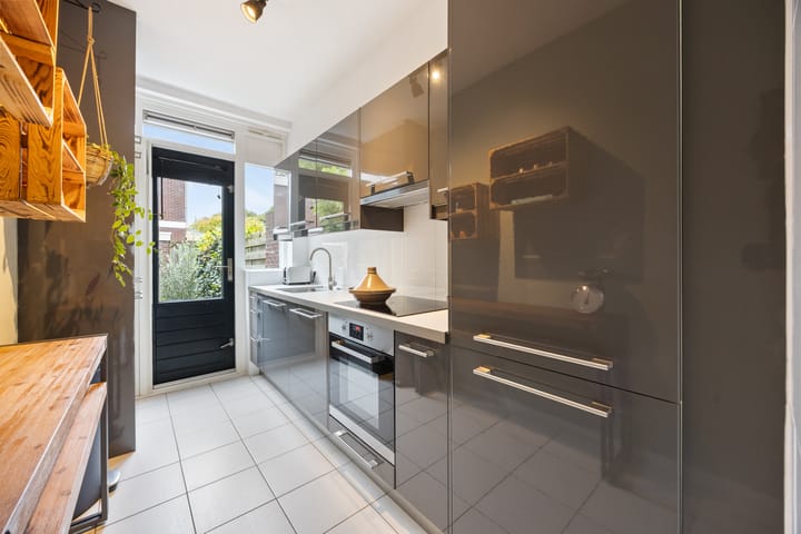 Photo 13 of Drakensteinstraat 27